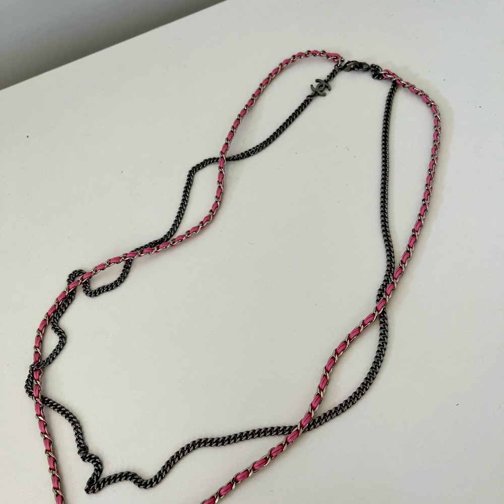 CHANEL Pink and Black Chain Necklace